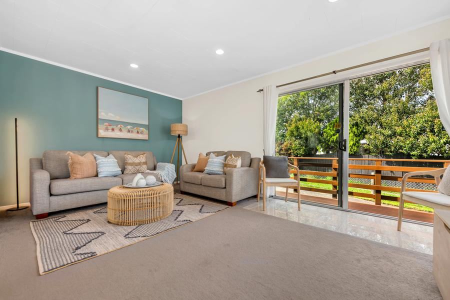 Chesley Place, living area