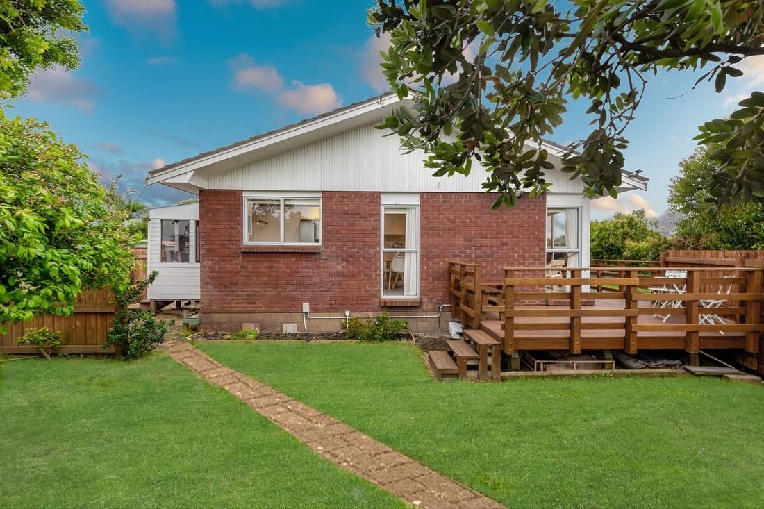 1/14 Chesley Place, Half Moon Bay, sold by Angus Chan
