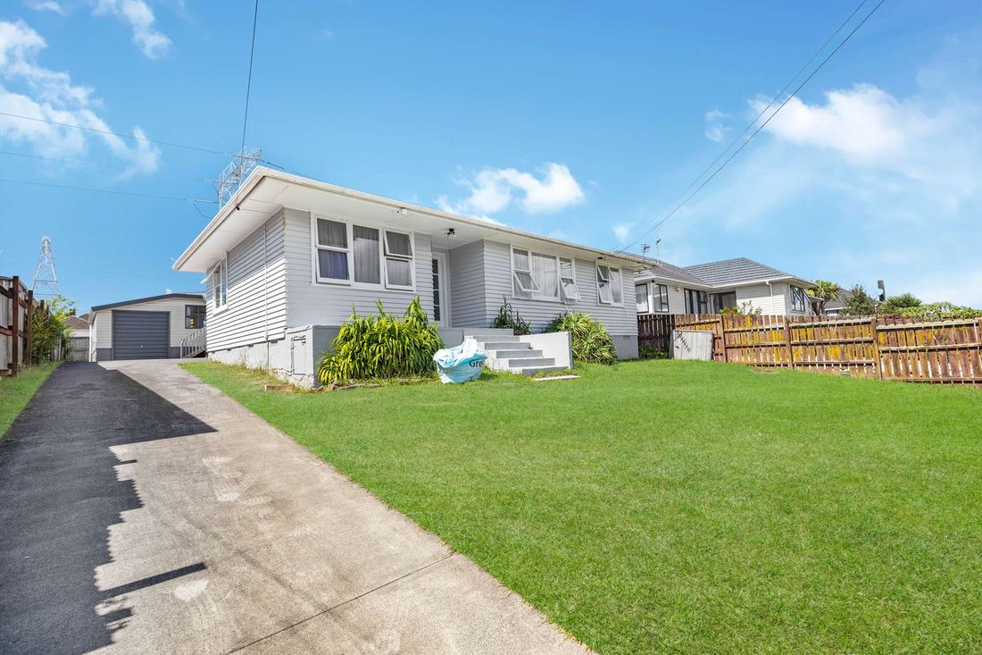 19 & 19A Fisher Crescent, Ōtara, sold by Angus Chan