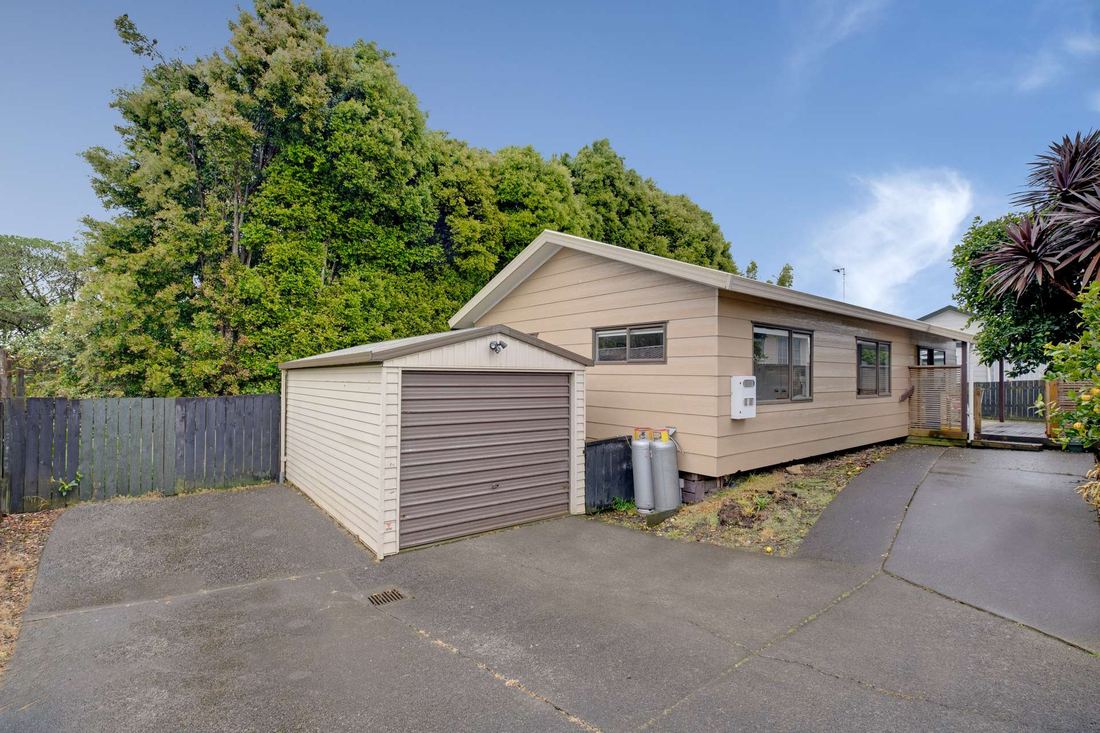10B Kirklow Place, Goodwood Heights, sold by Angus Chan