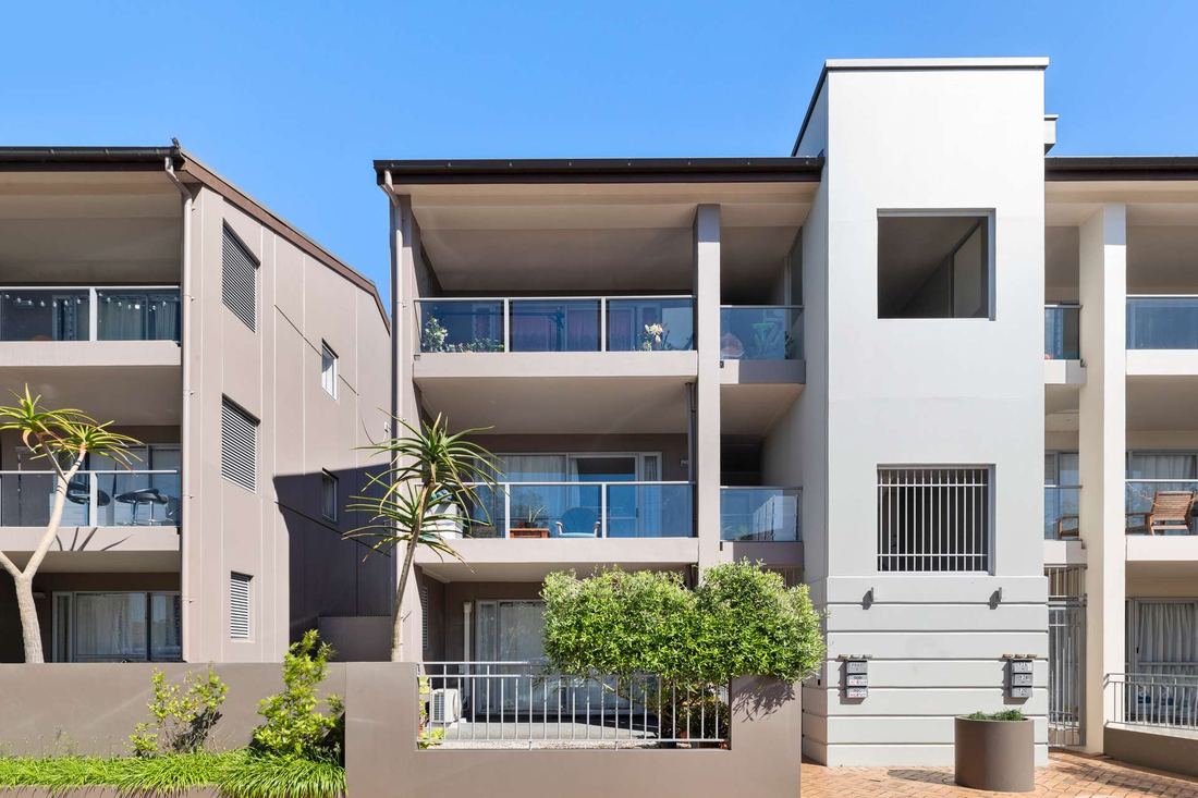 90A Michael Jones Drive, Flat Bush, sold by Angus Chan