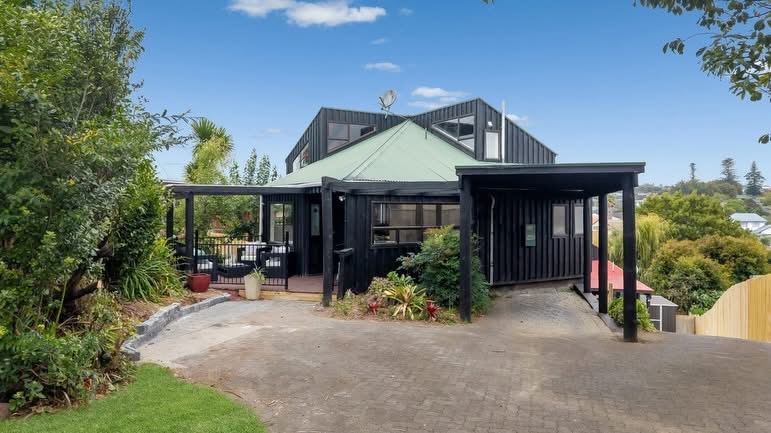 64A Mirrabooka Avenue, Botany Downs, sold by Angus Chan