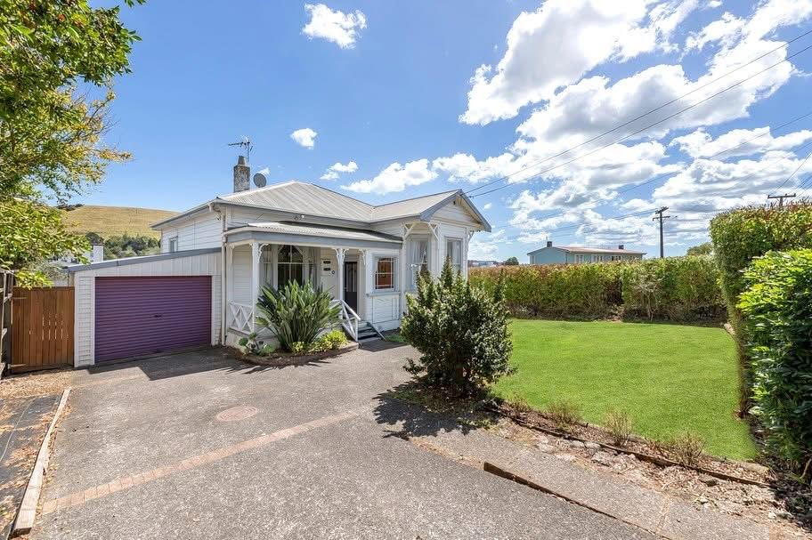 70 Pilkington Road, Mount Wellington, sold by Angus Chan