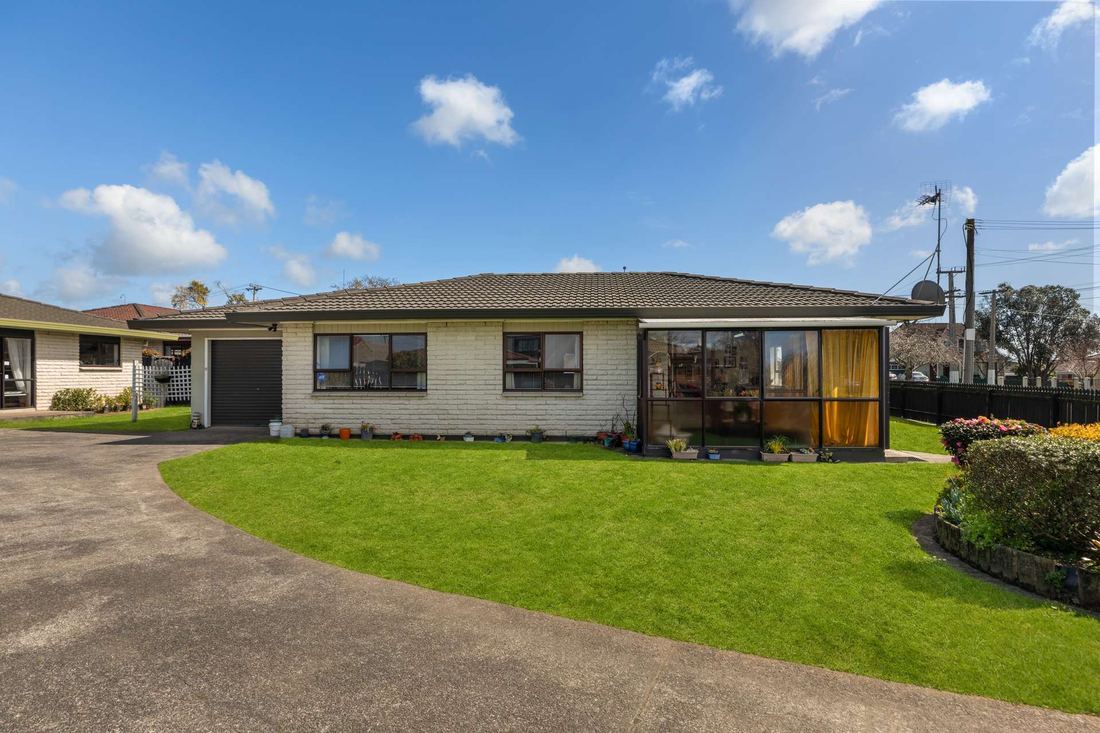 1/12 Wellington Street, Papakura, sold by Angus Chan
